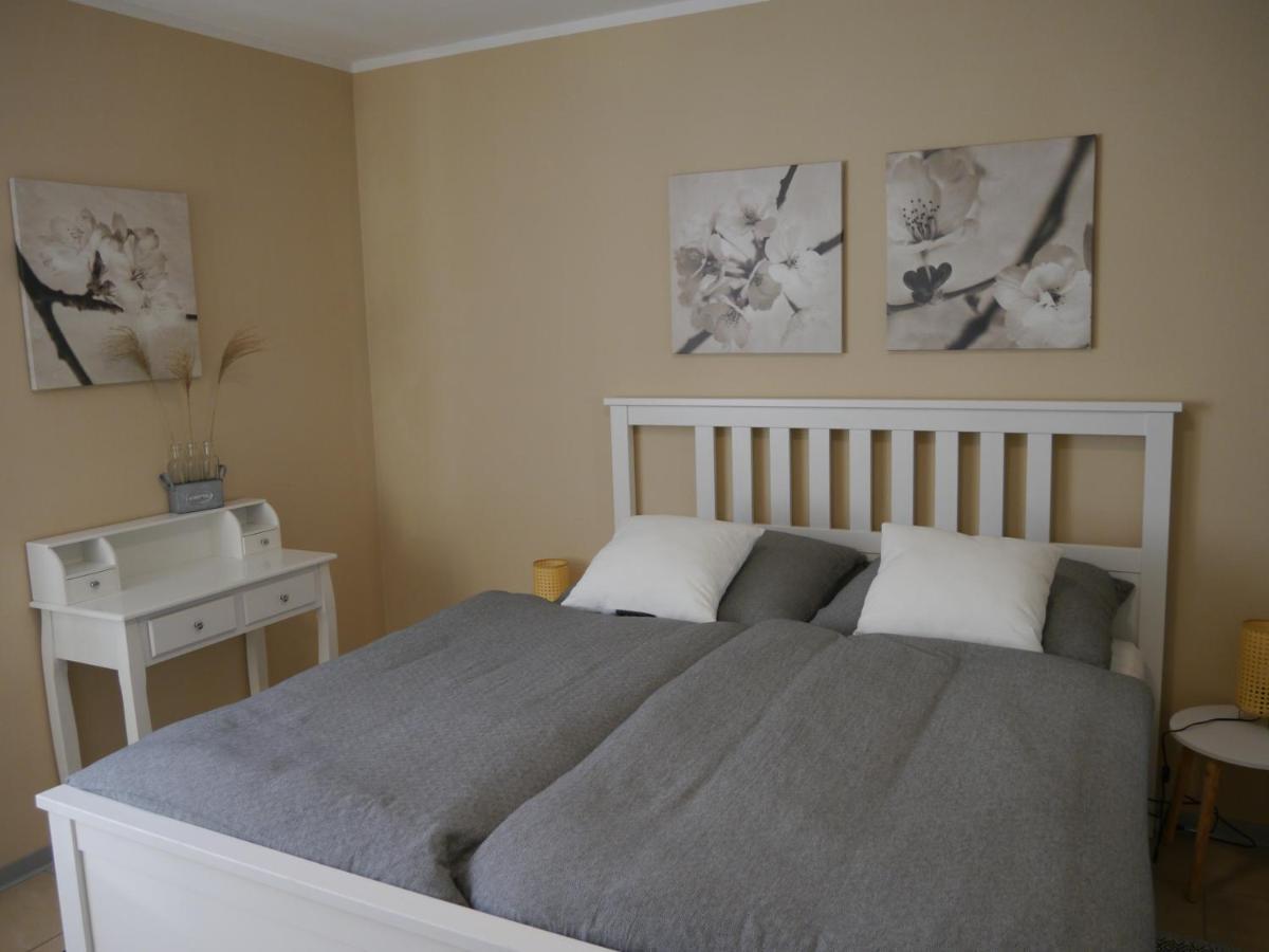 Ferienwohnung Kirchberg Uettingen Ngoại thất bức ảnh